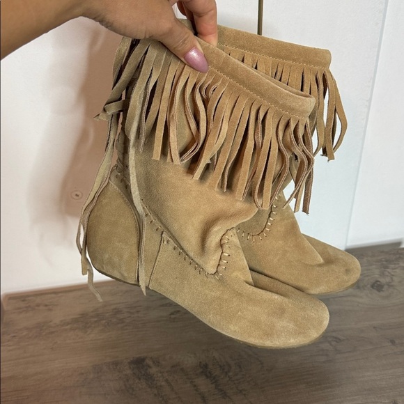 Call It Spring Shoes - Spring - 38/7.5- Fringed Tan Suede Ankle Moccasin Boots - Lace Up tie back